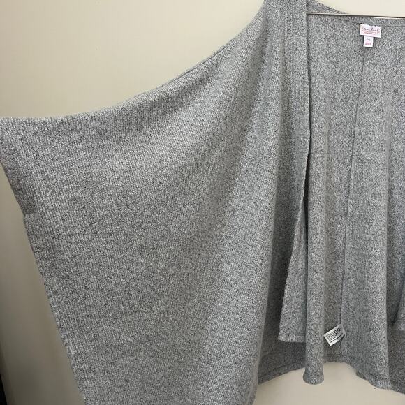 Isabel Maternity by Ingrid & Isabel Gray Open Cardigan Size OS - Picture 3 of 11